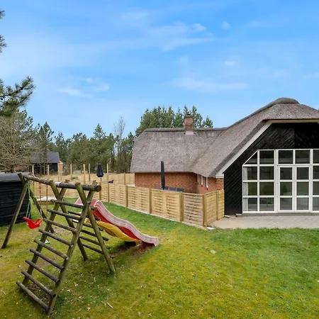 Dorris - 4-3km From The Sea By Interhome