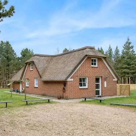 Dorris - 4-3km From The Sea By Interhome